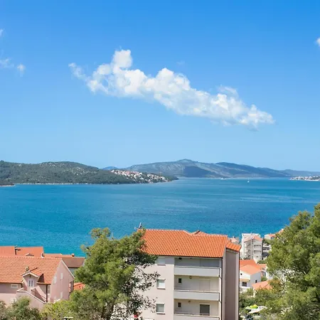 Apartment Family Friendly With A Swimming Pool Okrug Gornji, Ciovo - 21968 *