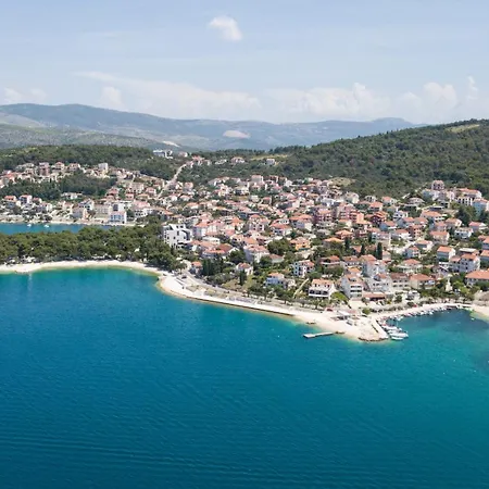 Family Friendly With A Swimming Pool Okrug Gornji, Ciovo - 21968 *