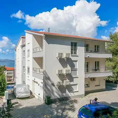 Family Friendly With A Swimming Pool Okrug Gornji, Ciovo - 21968