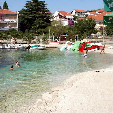 Apartment Family Friendly With A Swimming Pool Okrug Gornji, Ciovo - 21968 *