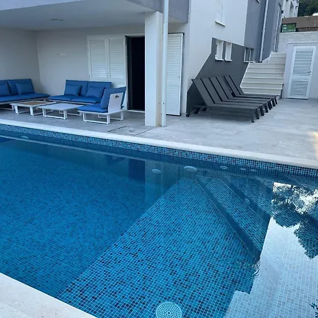 Apartment Family Friendly With A Swimming Pool Okrug Gornji, Ciovo - 21968 Trogir