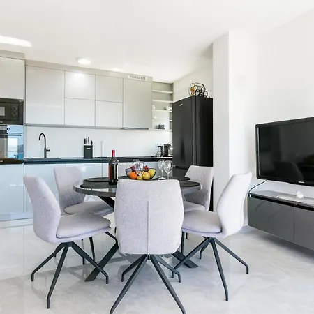 Apartment Family Friendly With A Swimming Pool Okrug Gornji, Ciovo - 21968 *