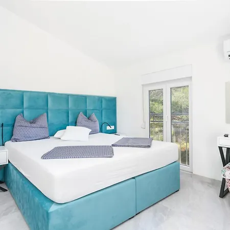 Apartment Family Friendly With A Swimming Pool Okrug Gornji, Ciovo - 21968 Trogir